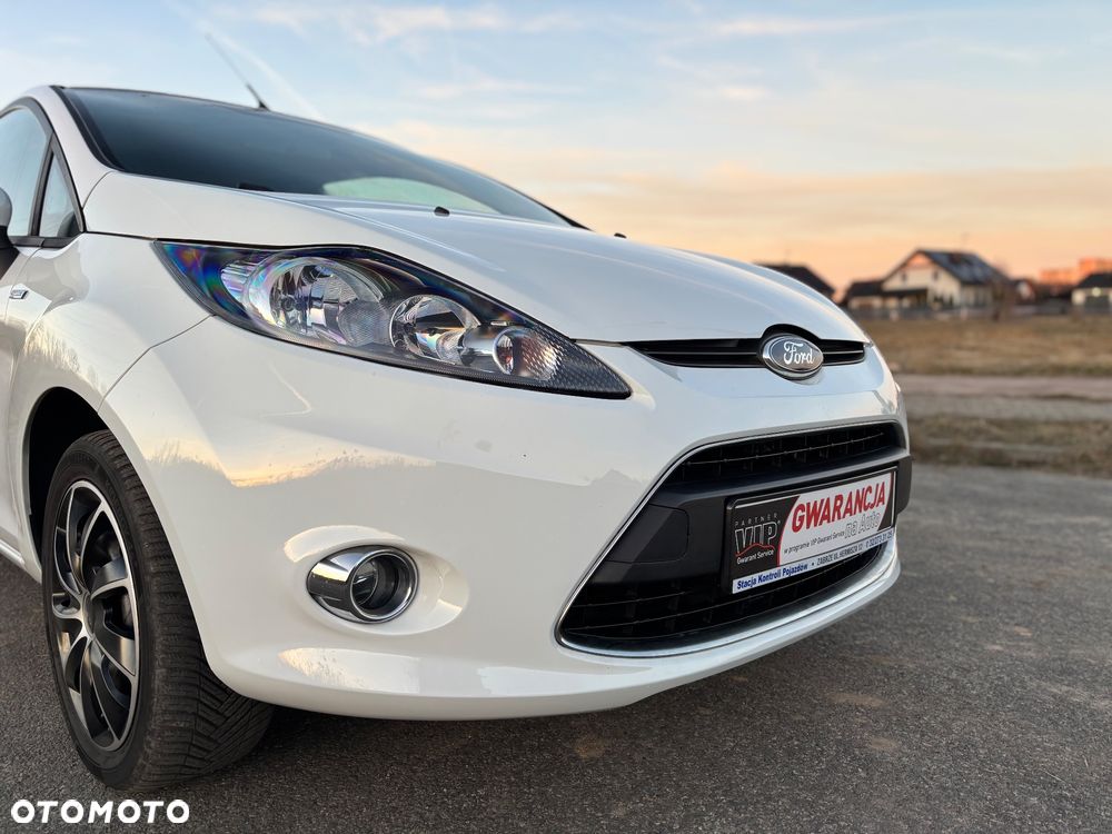 Ford Fiesta 1.25 Champions Edition - 11