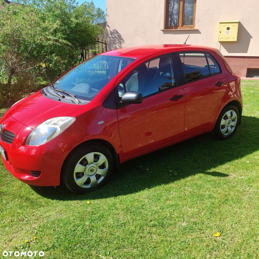 Toyota Yaris 1.0 VVT-i Life - 1