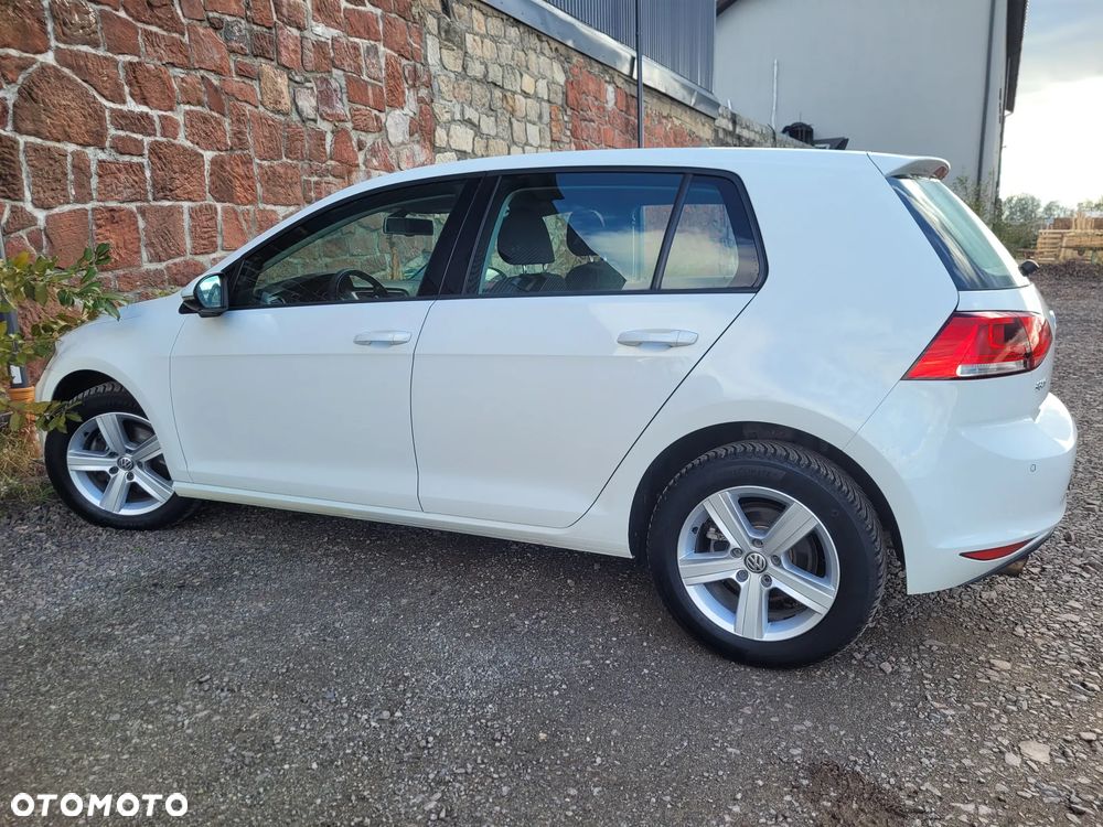 Volkswagen Golf - 17