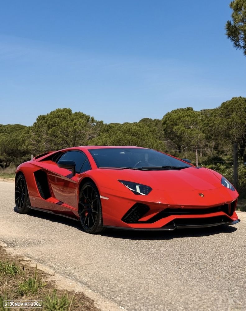 Lamborghini Aventador 6.5 V12 LP740-4 S - 6