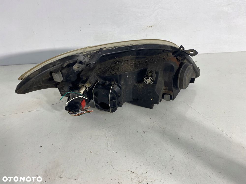 lampa lewy przód lewa przednia toyota corolla ix e12 eu - 4