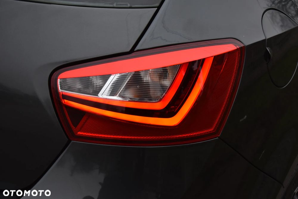 Seat Ibiza 1.6 16V Sport Edition - 14