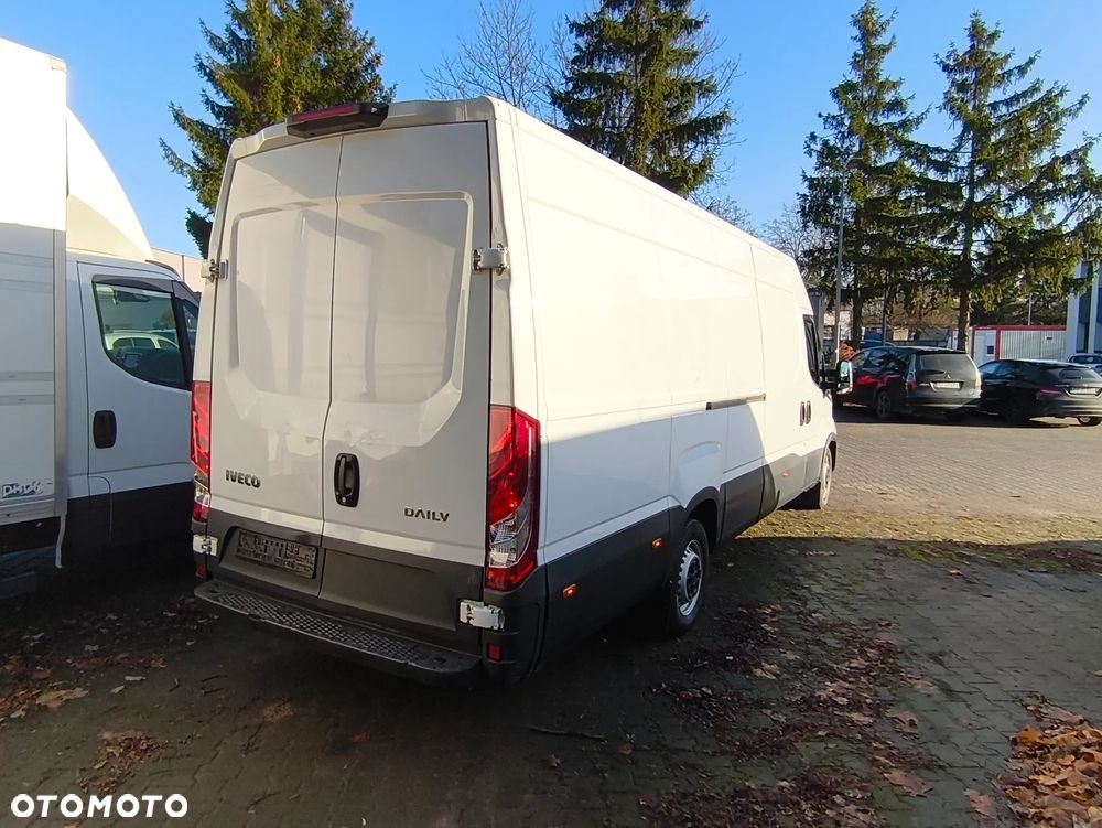 Iveco Daily 35S16A8V MAX długi, automat - 22