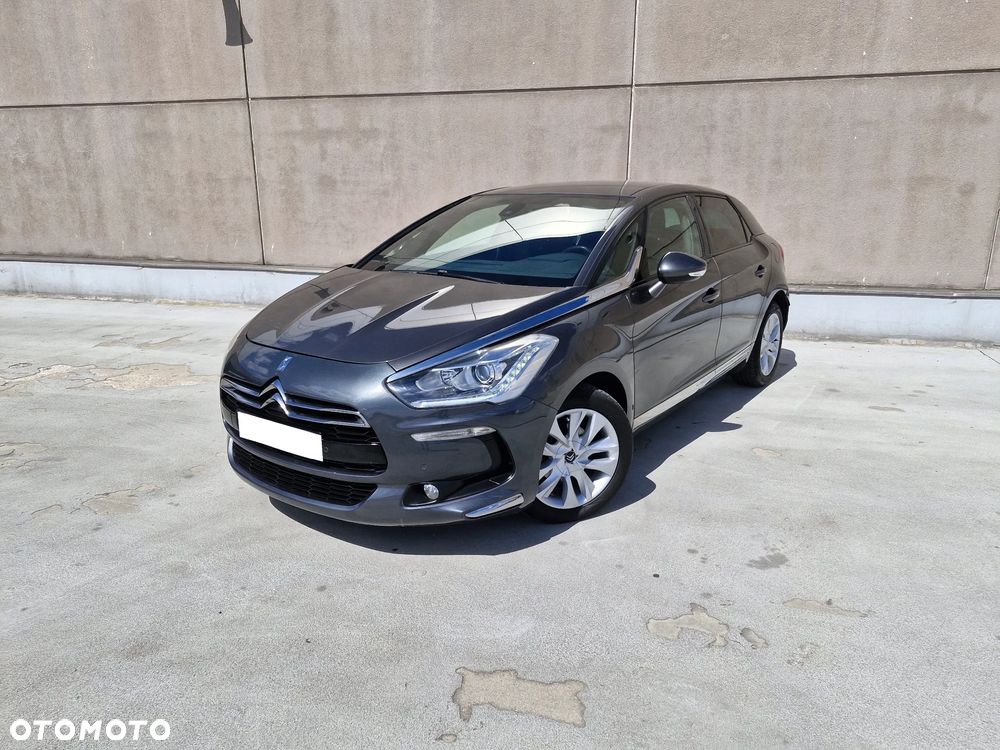 Citroën DS5 1.6 BlueHDi SoChic - 1