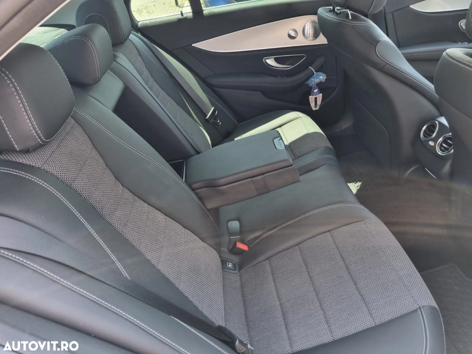 Mercedes-Benz E 220 d Aut. - 16