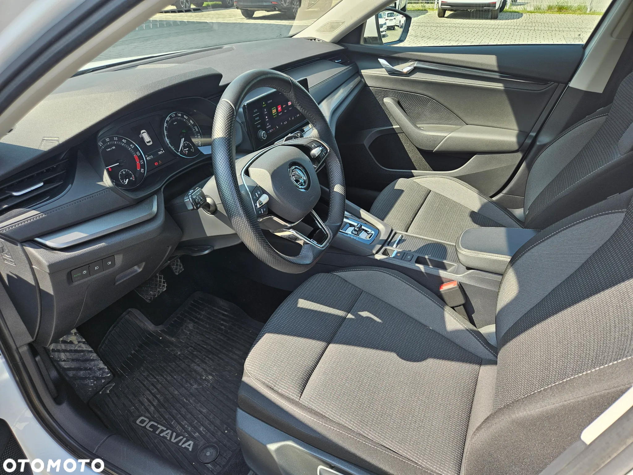 Skoda Octavia 2.0 TDI Ambition DSG - 9