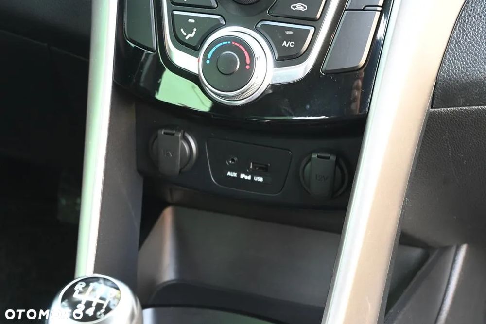 Hyundai i30 i30cw 1.4 Style - 25