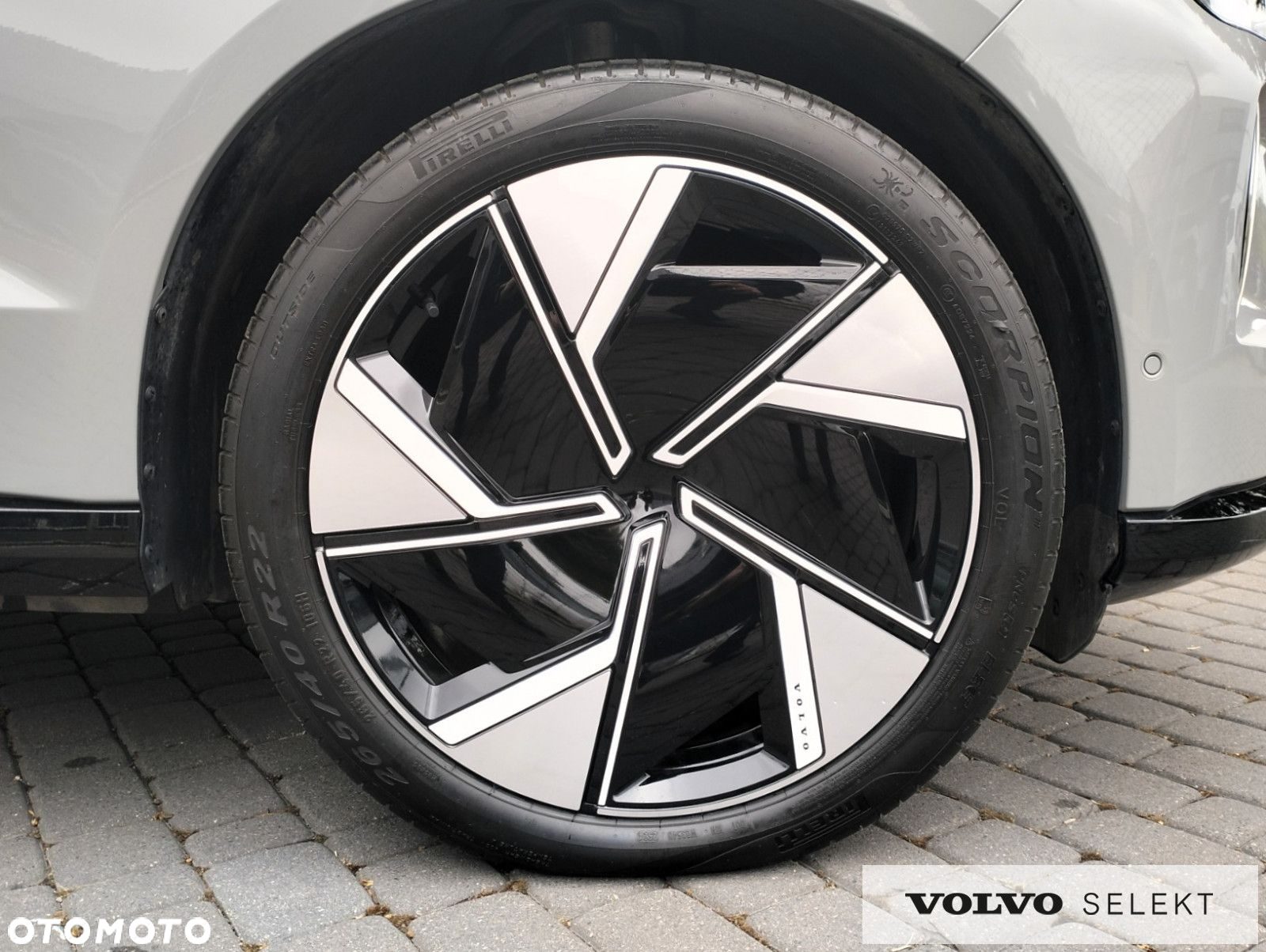 Volvo EX90 - 9