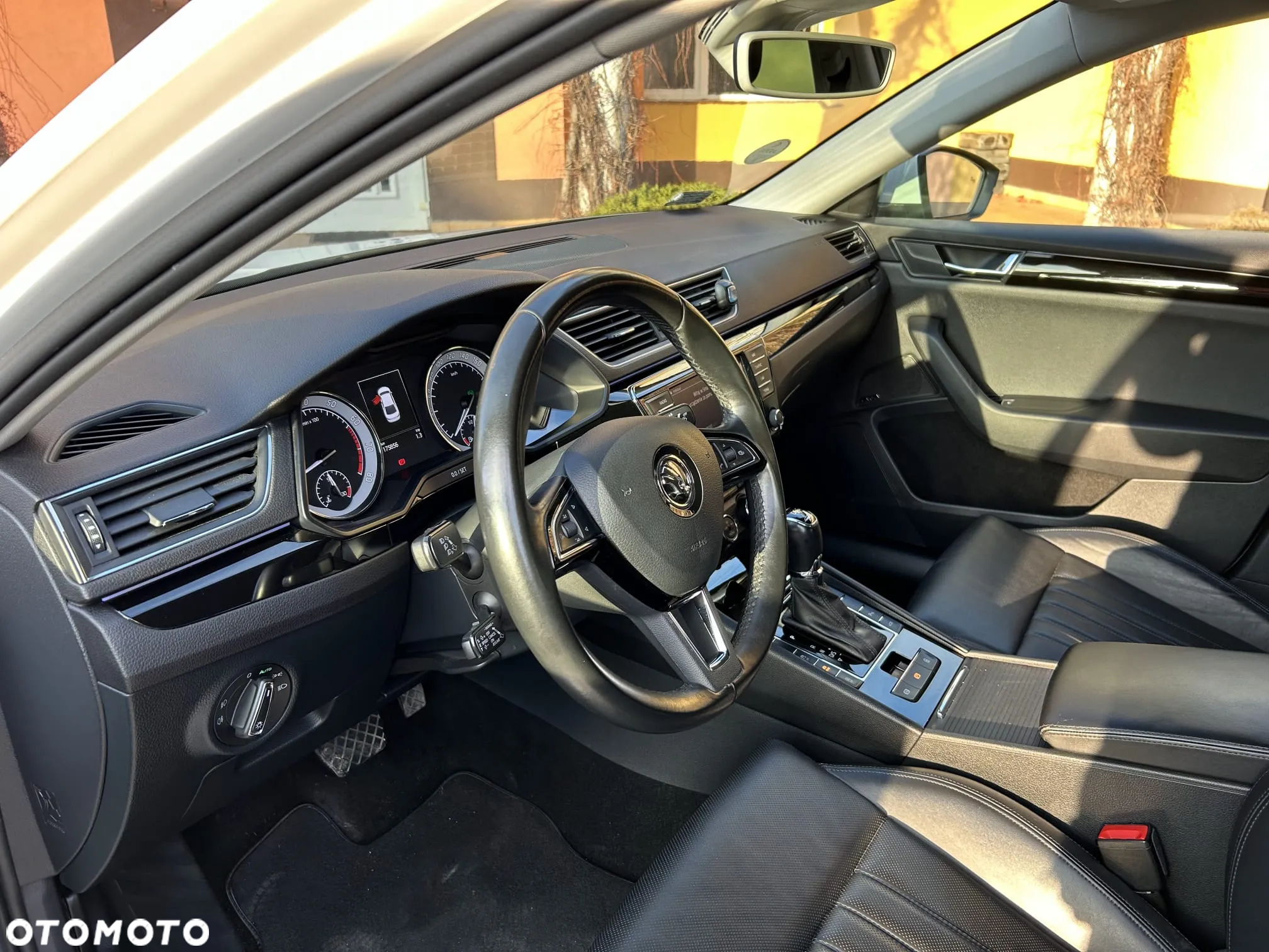 Skoda Superb 2.0 TSI 4x4 L&K DSG - 3