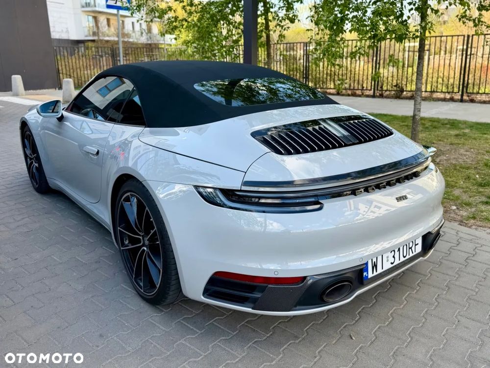 Porsche 911 Carrera 4S - 19