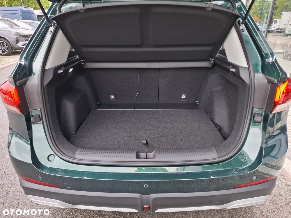 MG ZS Hybrid+ - 14