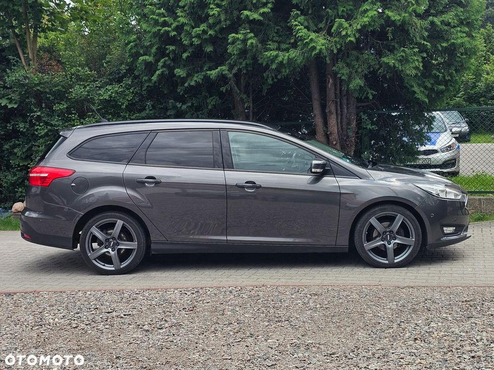 Ford Focus 1.5 EcoBlue Start-Stopp-System TITANIUM STYLE - 9