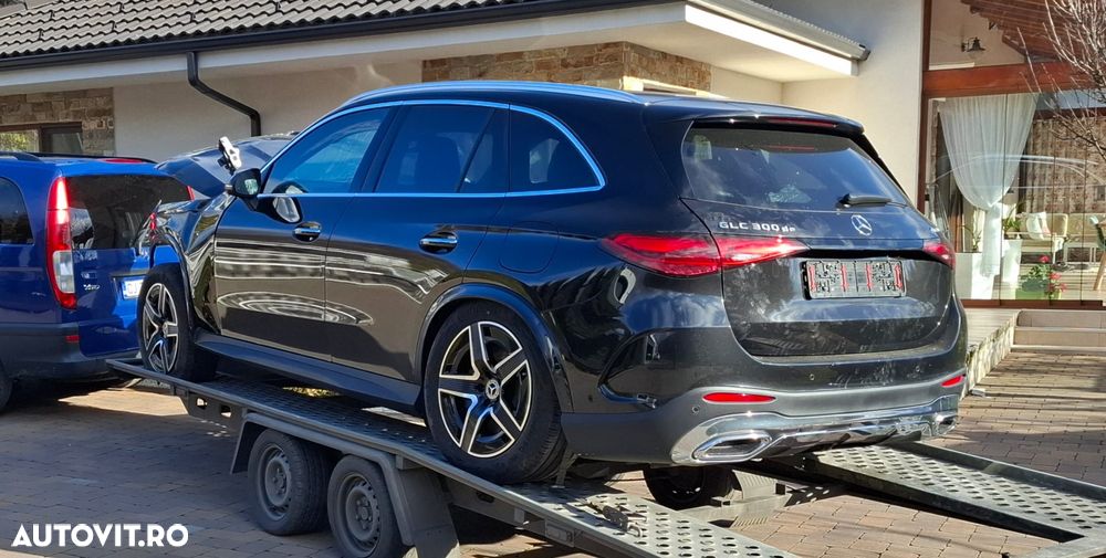 Mercedes-Benz GLC 300 de 4Matic 9G-TRONIC AMG Line - 2