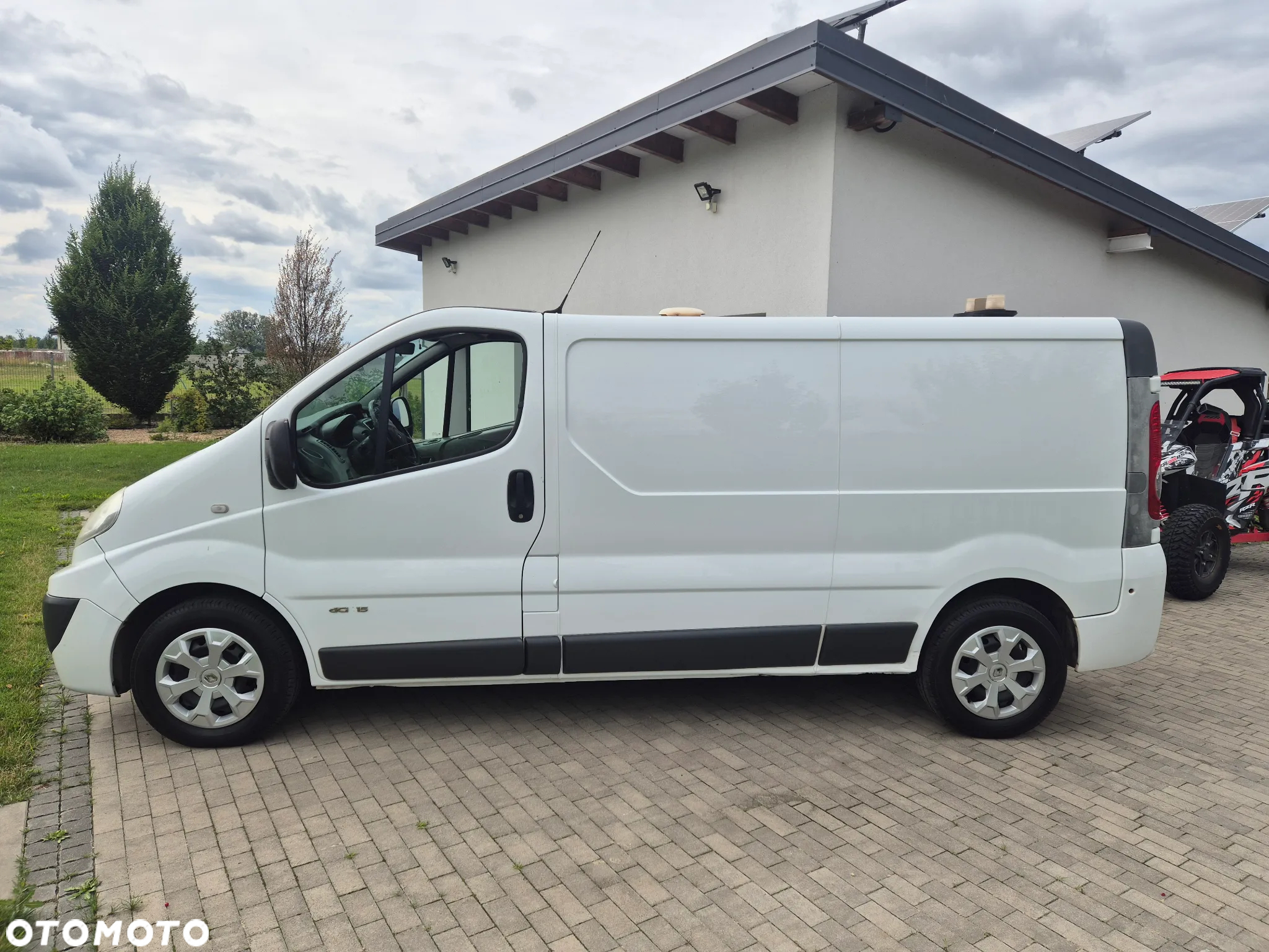 Renault Trafic - 2