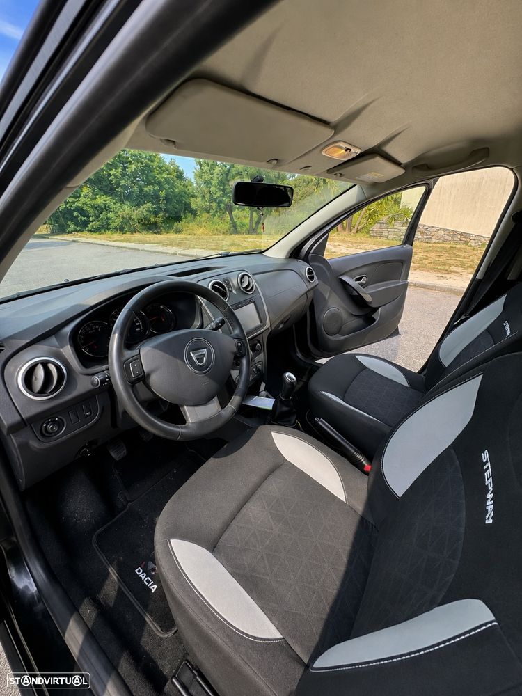 Dacia Sandero 1.5 dCi Stepway - 4