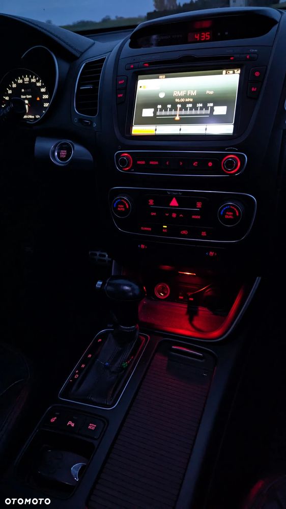 Kia Sorento 2.2 CRDI XL 7os - 13