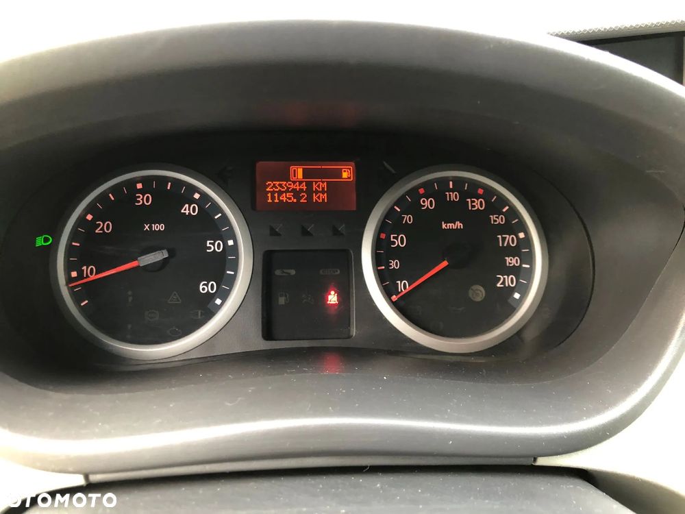 Renault Trafic Grand Passenger Black Edition - 17