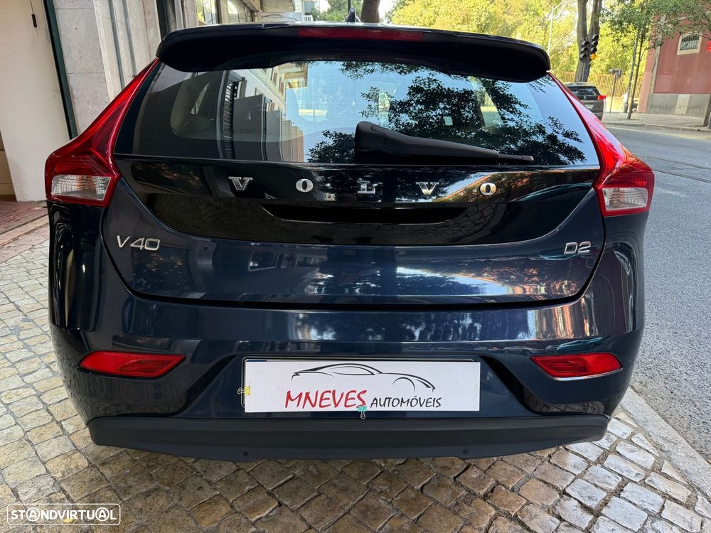 Volvo V40 1.6 D2 Momentum - 4