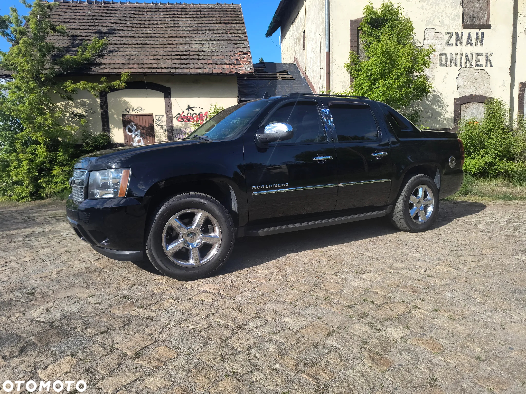 Chevrolet Avalanche - 20
