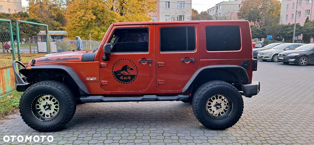 Jeep Wrangler Unlimited 3.8 Sahara - 23