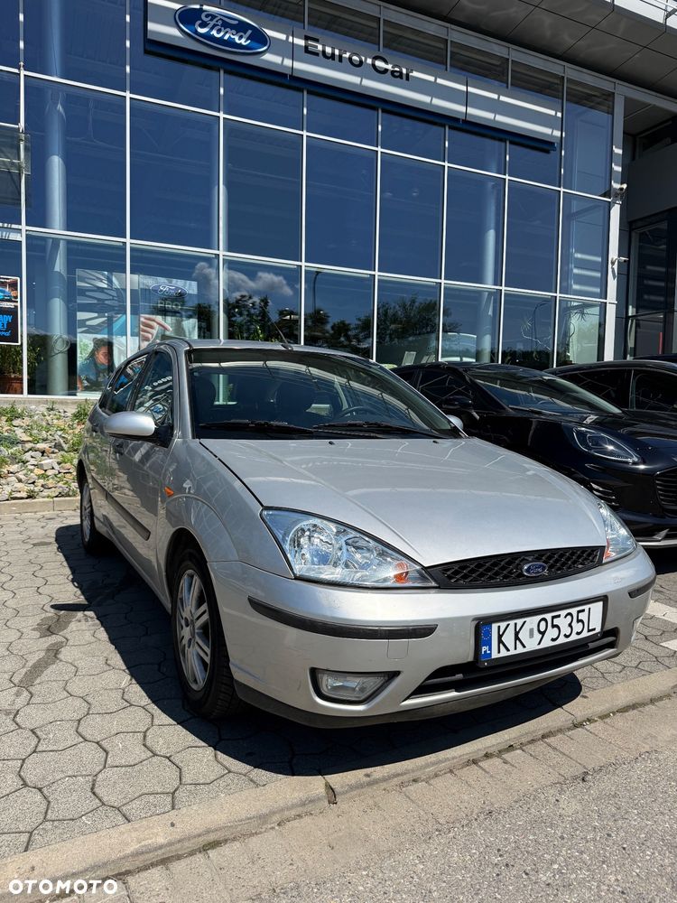 Ford Focus 1.6 Ghia - 2
