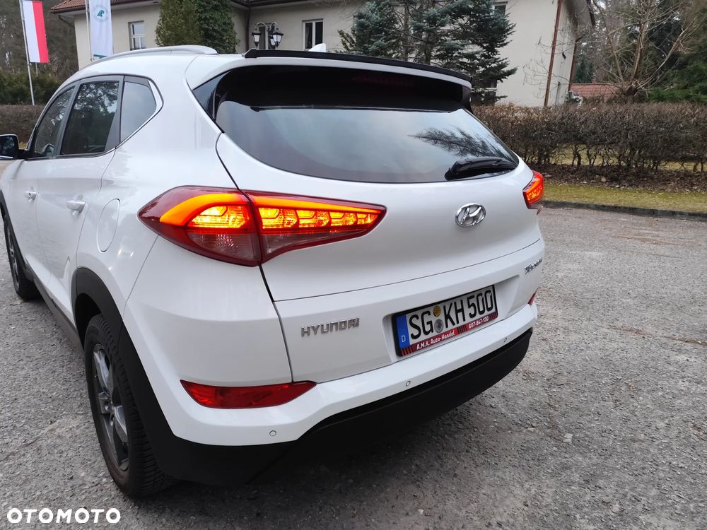 Hyundai Tucson blue 1.7 CRDi 2WD DCT Premium - 12