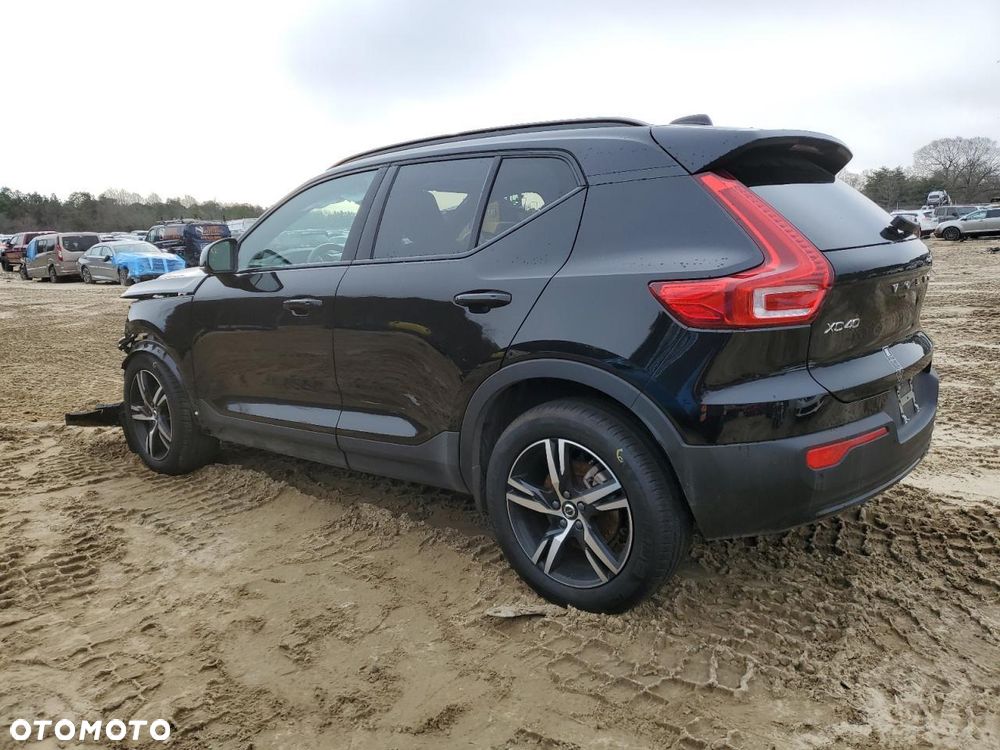 Volvo XC 40 - 4