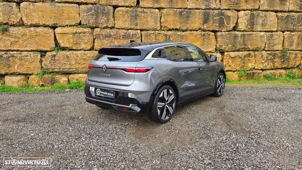 Renault Mégane E-Tech - 2