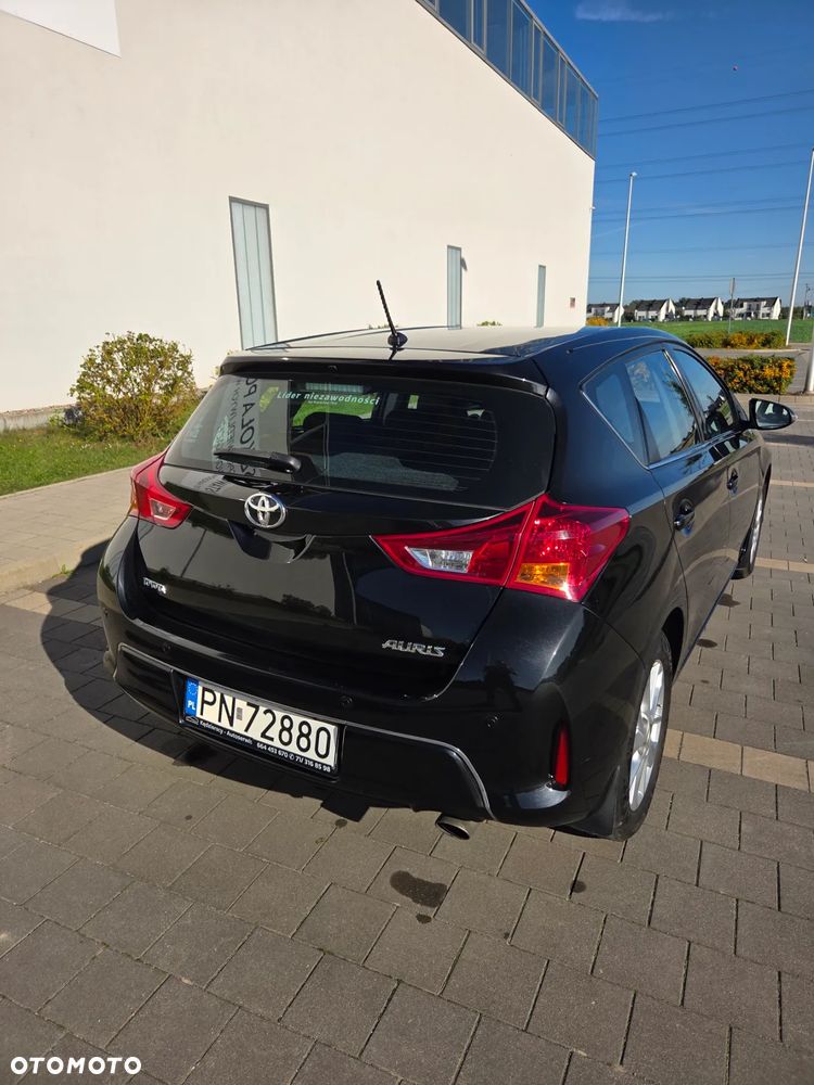 Toyota Auris 1.6 Premium Comfort - 5