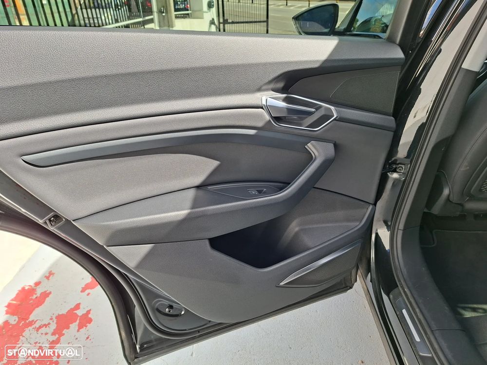 Audi e-tron 55 quattro Advanced - 51