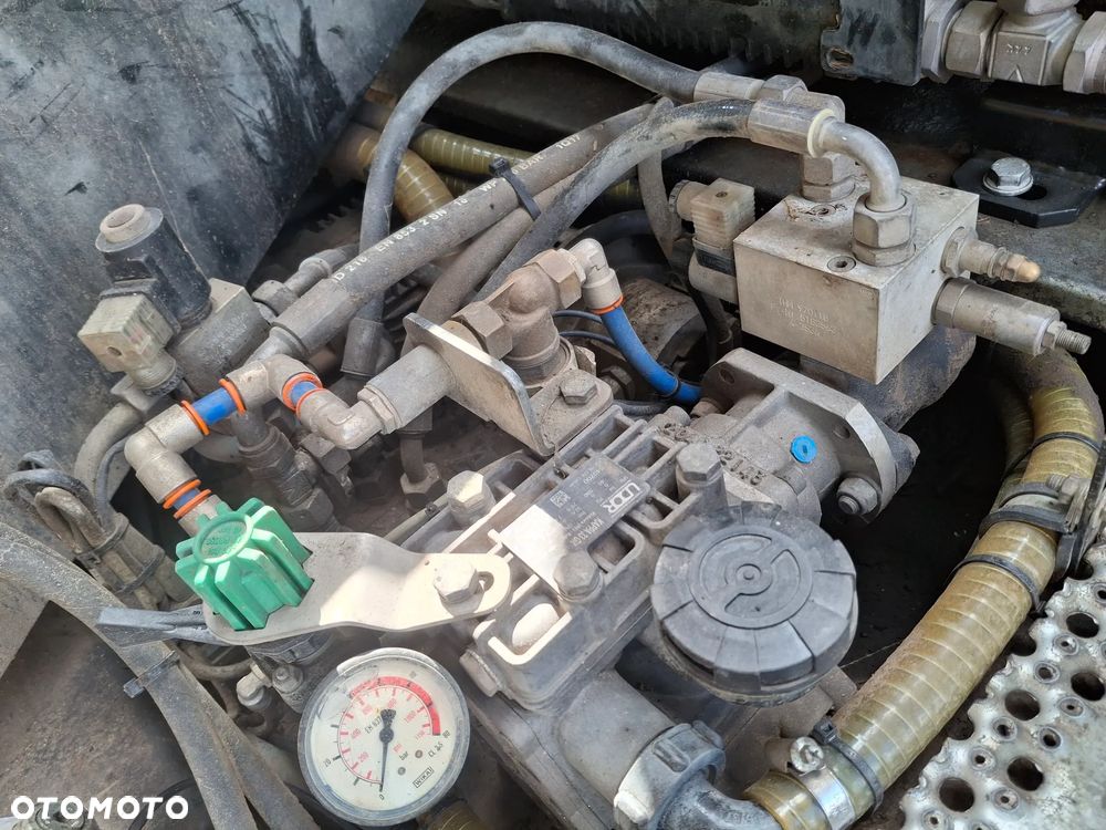 Renault C280 Zamiatarka SEMAT Zoeller FAUN Karcher 2 Silniki Rura Do Liści Listwy Ciśnieniowe Lanca 2 Zbiorniki Wody Szczotki L/R 2018r Euro 6 Motogodziny: 740MTH - 19