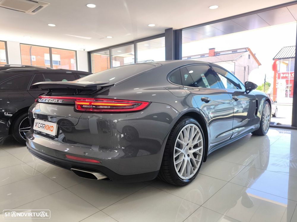 Porsche Panamera - 6