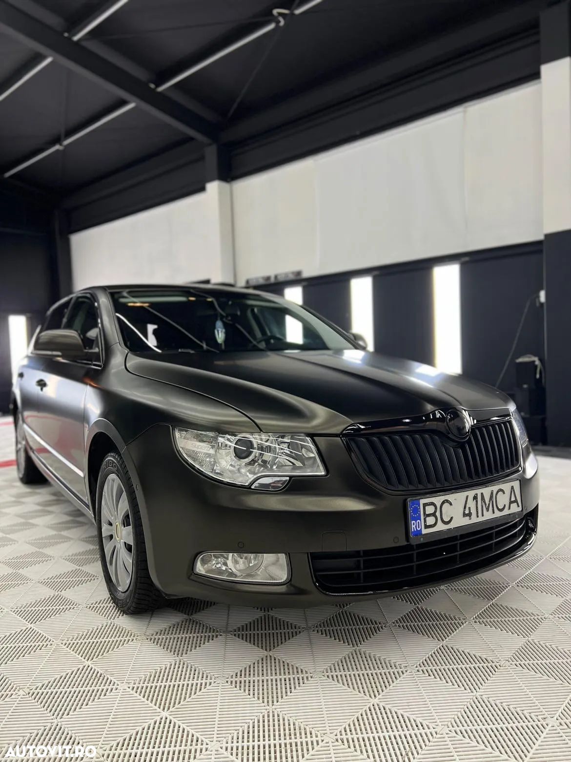 Skoda Superb 2.0 TDI Elegance - 1