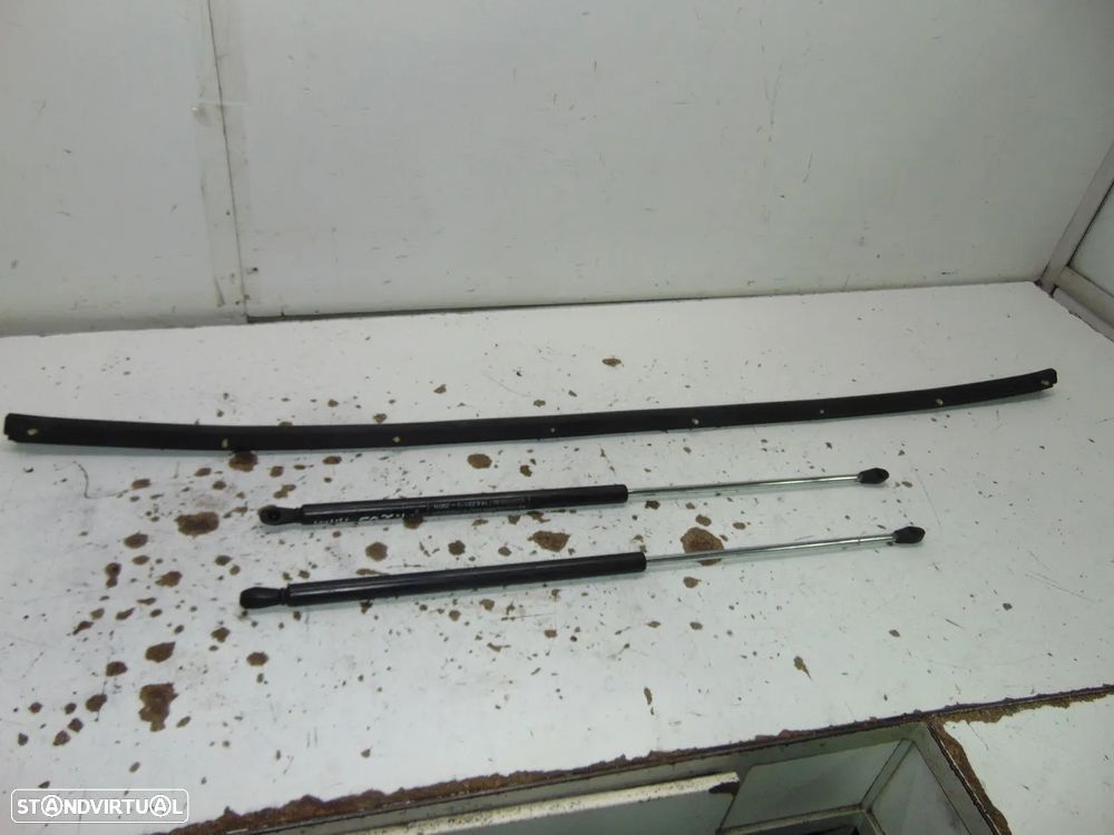 Peugeot 205 amortecedores mala - 1