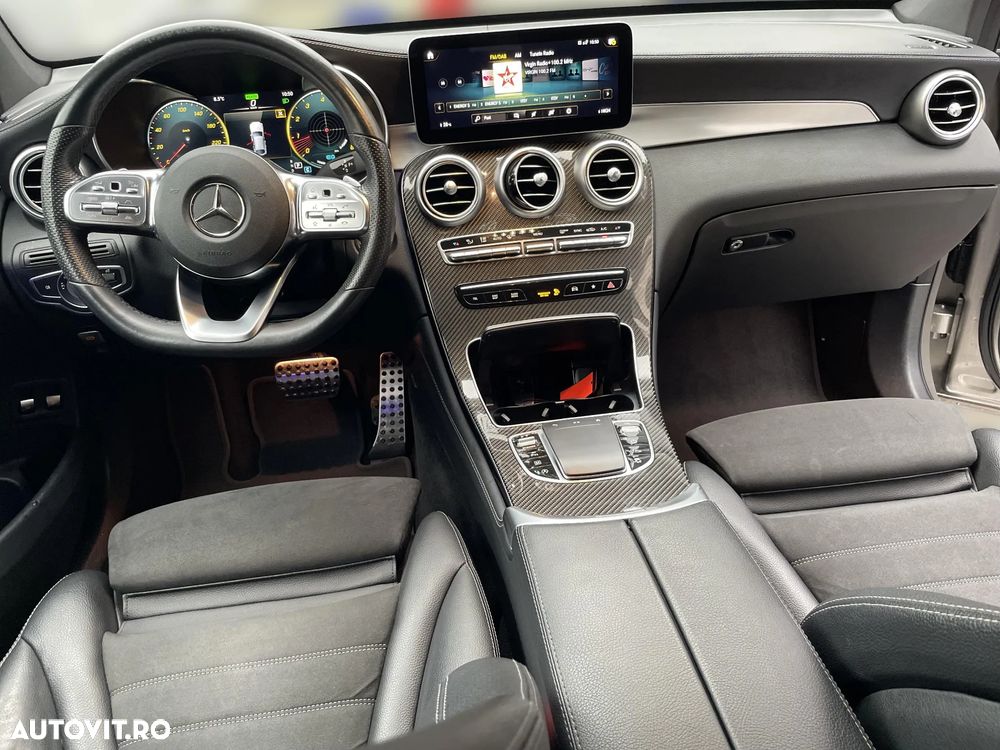 Mercedes-Benz GLC 300 4MATIC MHEV - 8