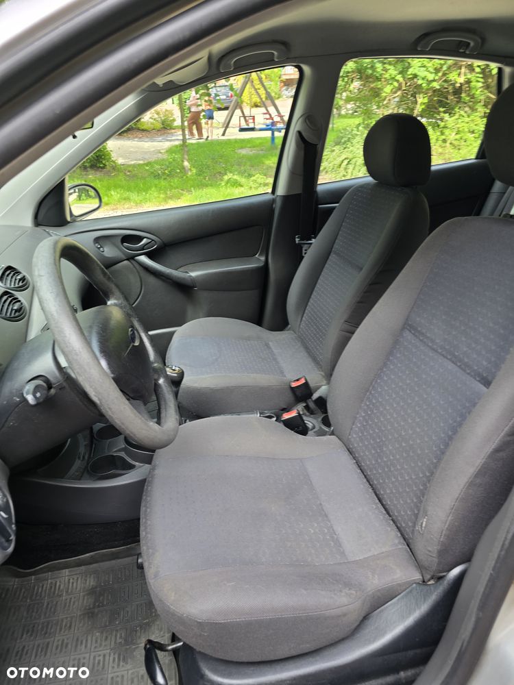 Ford Focus 1.6 Comfort - 21