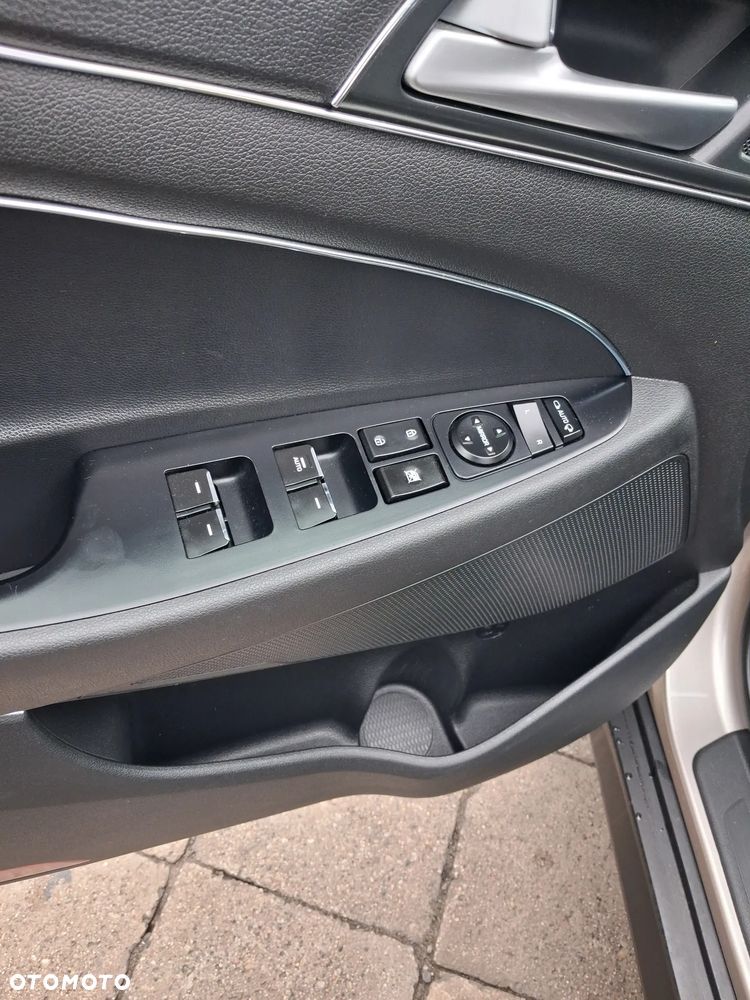 Hyundai Tucson - 13