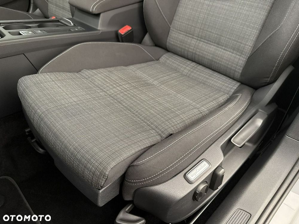 Volkswagen Passat - 18