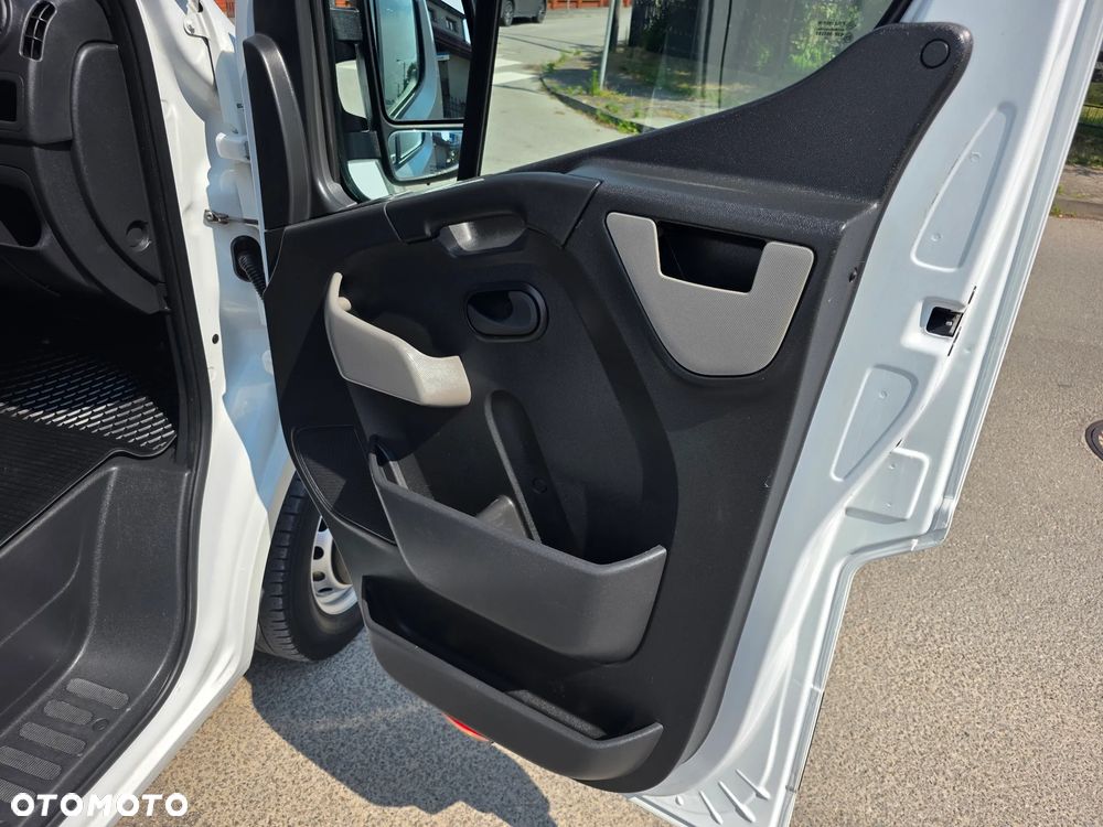 Renault Master - 19