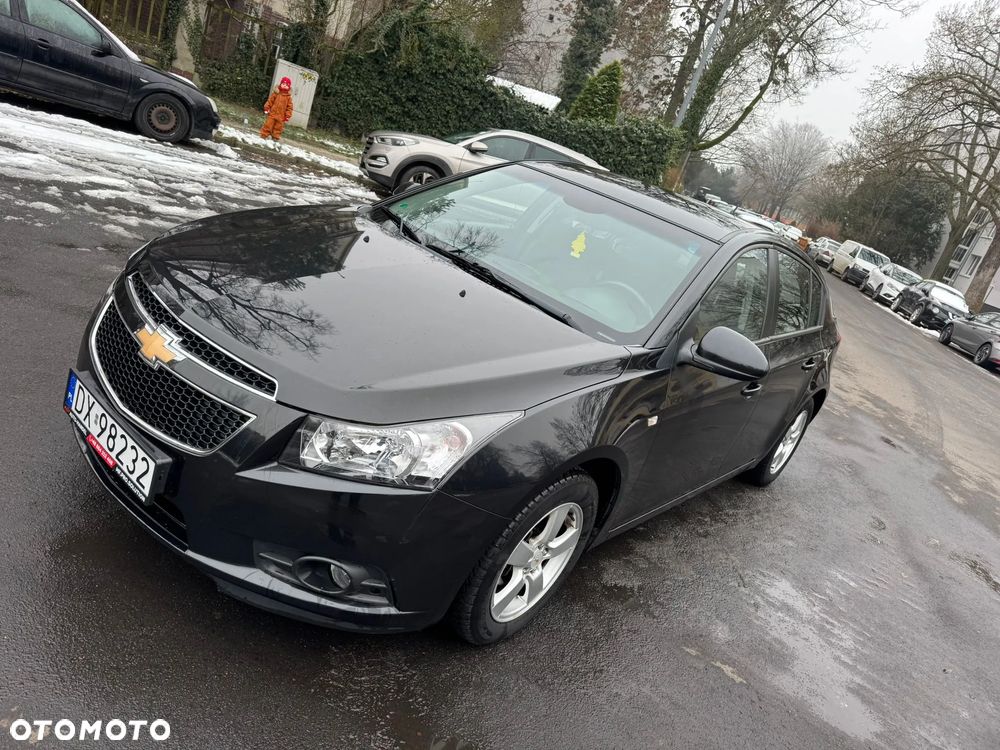 Chevrolet Cruze 1.6 LT+ - 1