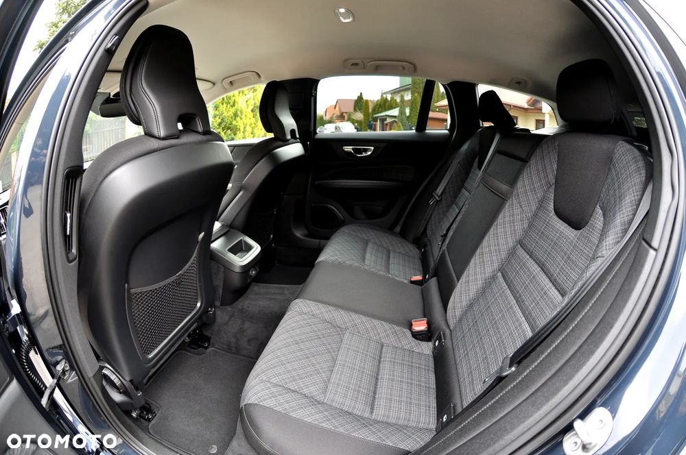Volvo V60 2022