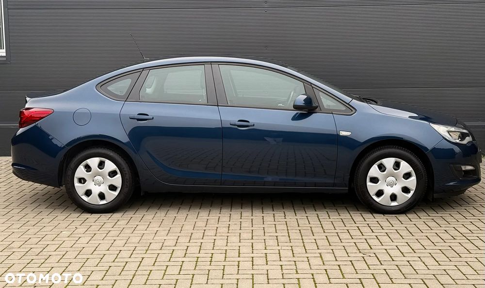 Opel Astra 1.6 Essentia EU6 - 5