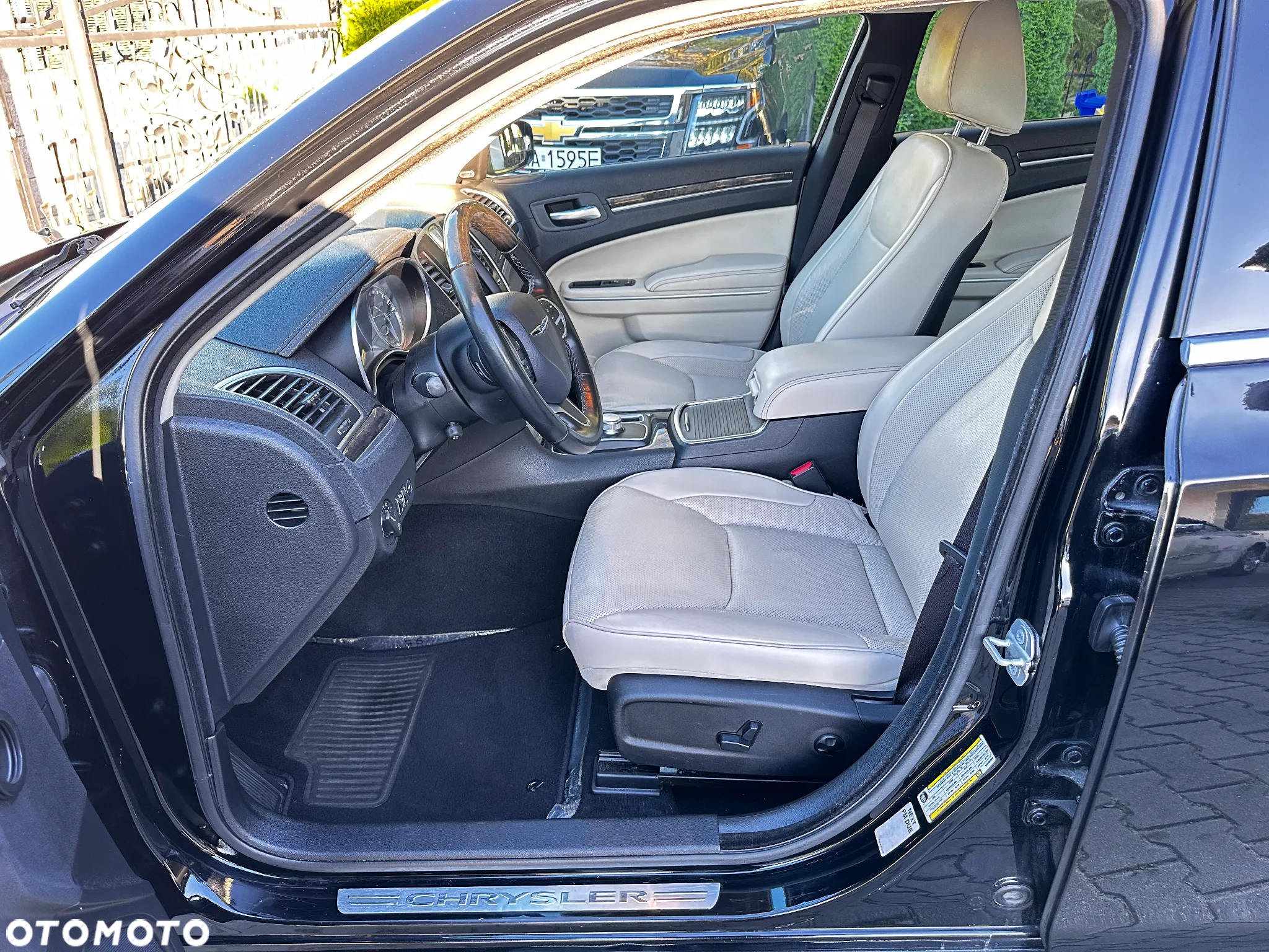 Chrysler 300C - 16