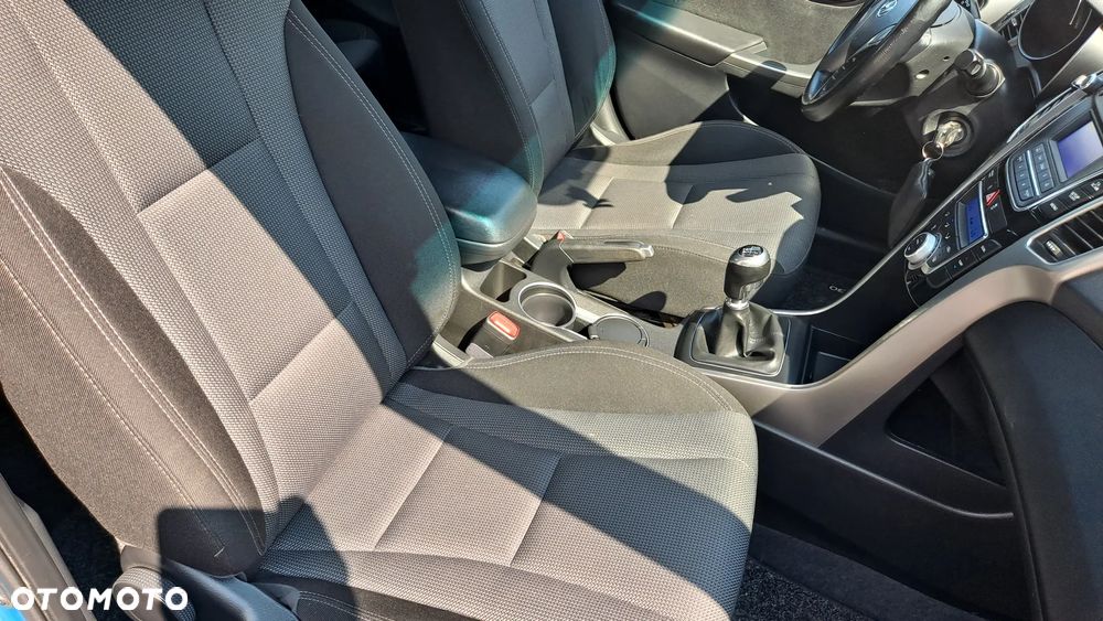 Hyundai i30 1.4 Intro Edition - 9