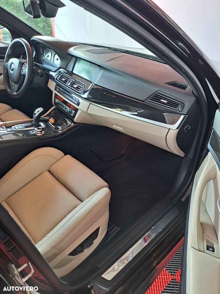 BMW Seria 5 525d xDrive Sport-Aut. - 9