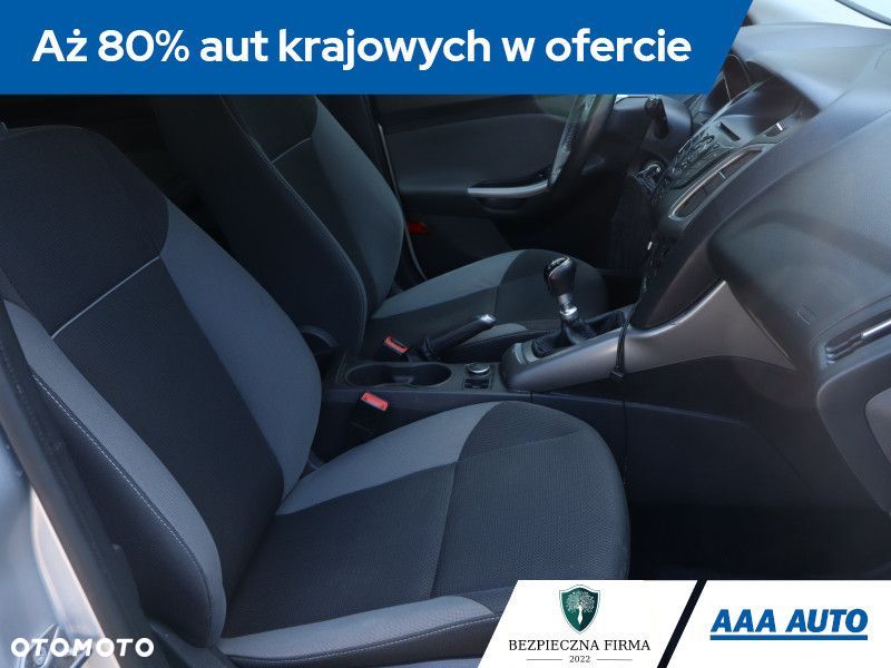 Ford Focus SW - 11