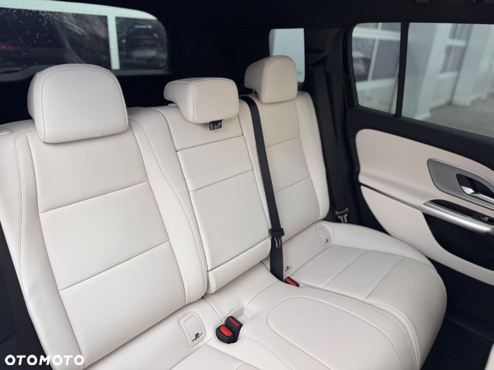 Mercedes-Benz GLB 350 4-Matic EQ 85kWh - 13