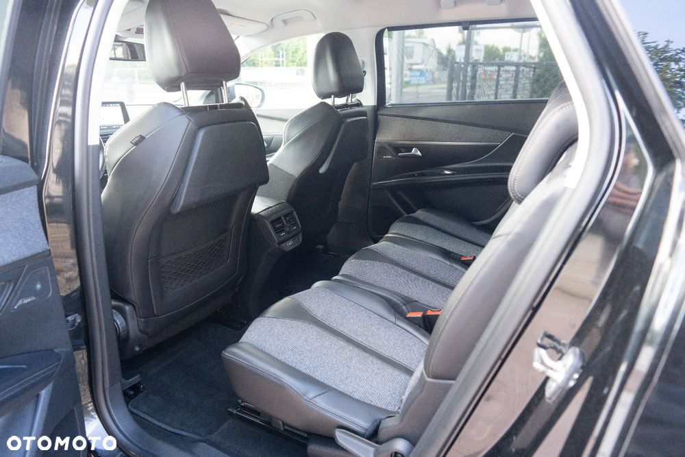 Peugeot 5008 THP 165 EAT6 Allure - 19
