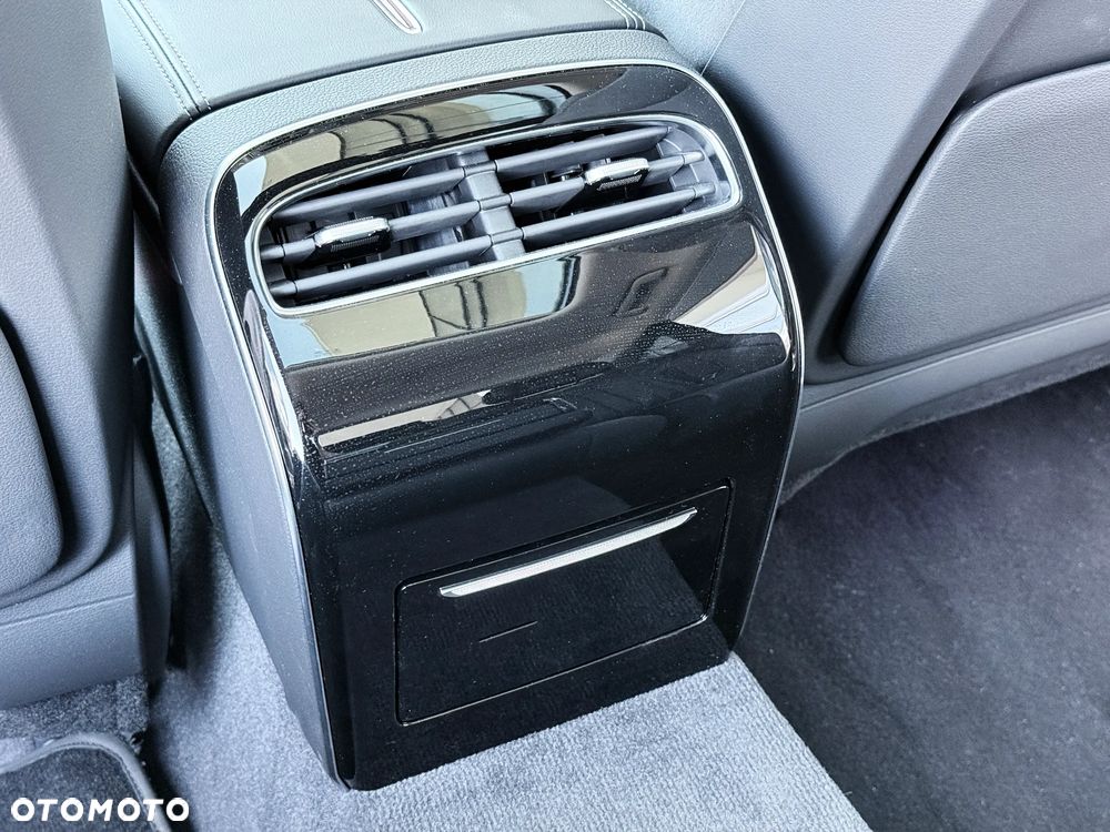 Hongqi H9 2.0T Deluxe - 37