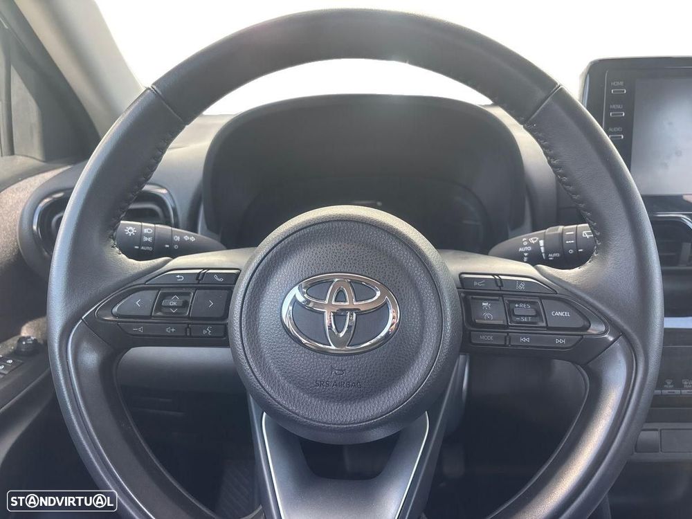 Toyota Yaris Cross 1.5 HDF Comfort Plus - 13